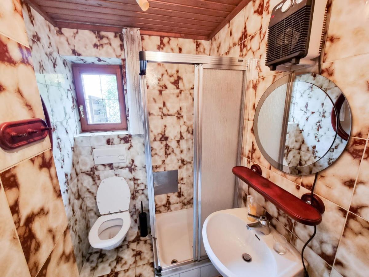 Ruhige Wohnung Mit Schoenem Eigengarten In Seeboden Am Millstaettersee Exterior foto